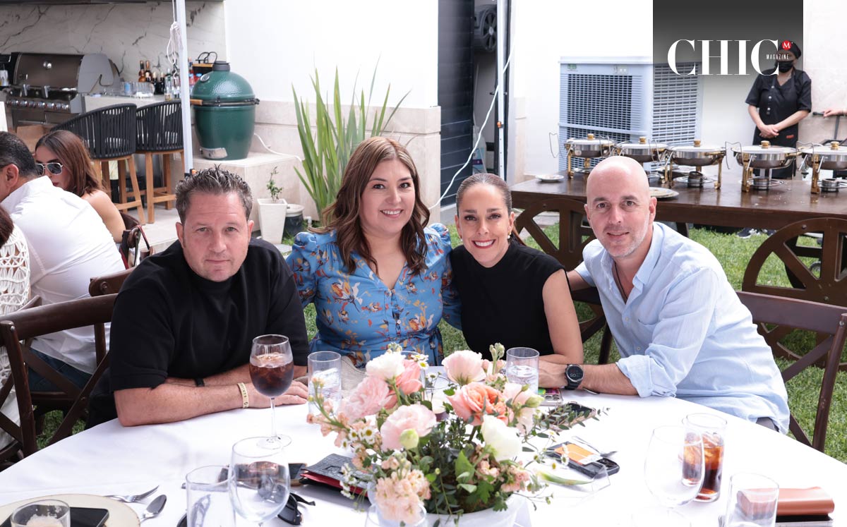 Alex, Erika, Paulina y José Antonio