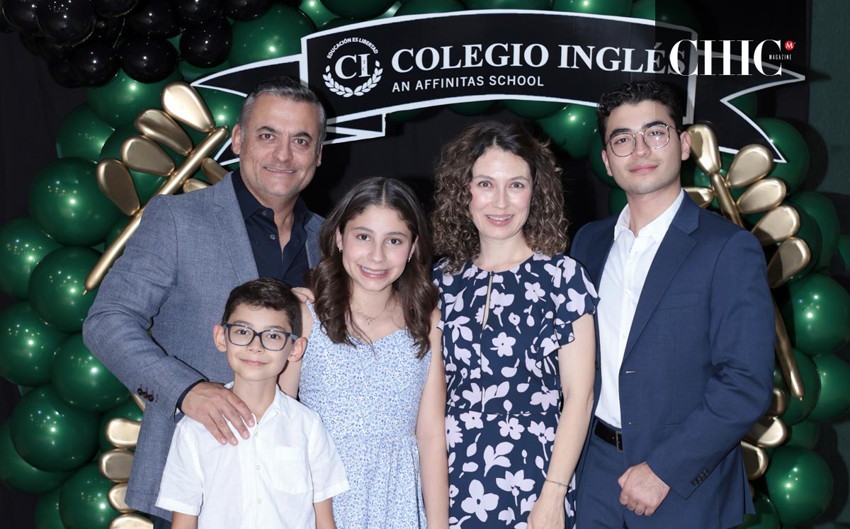Enrique, Margarita, Camila, Enrique y Franco