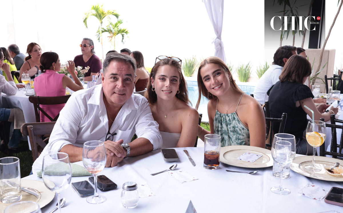 Fernando, Ángela y María
