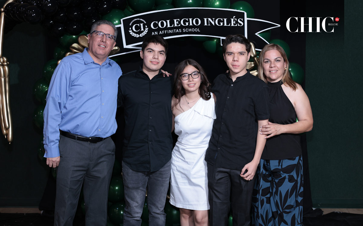 Javier, Javier, Ana Sofía, Diego y Alejandra