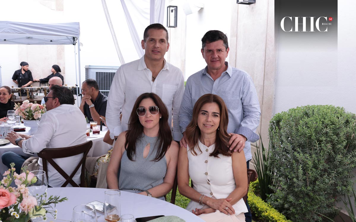 Ricardo, Gerardo, María Rosa y Vicky