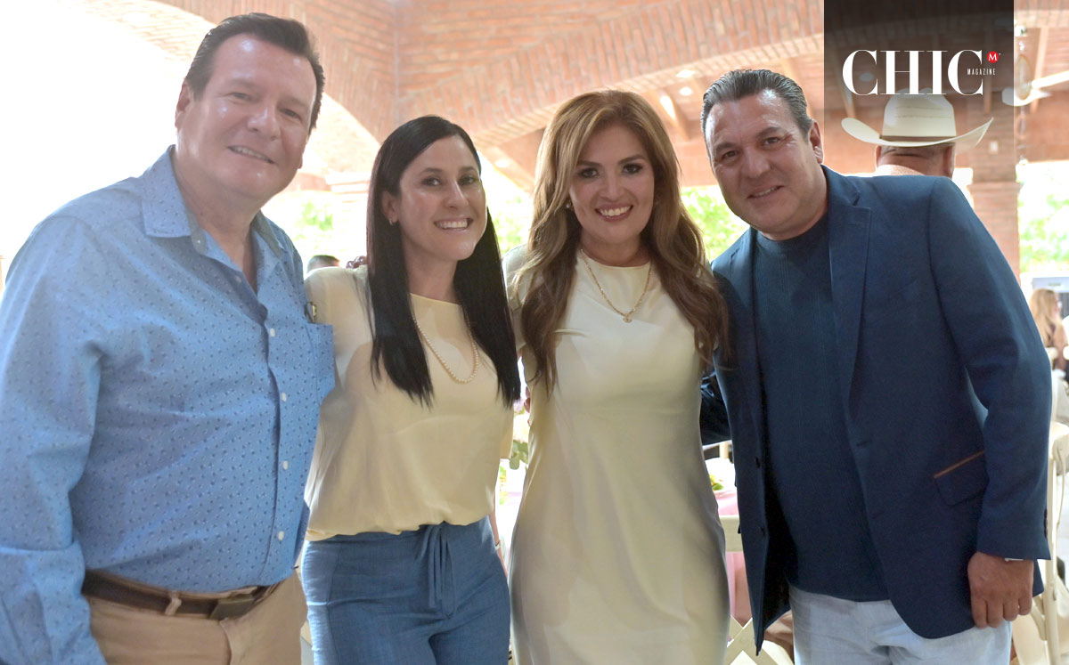 Vicente, Elizabeth, Wendy y Rigel