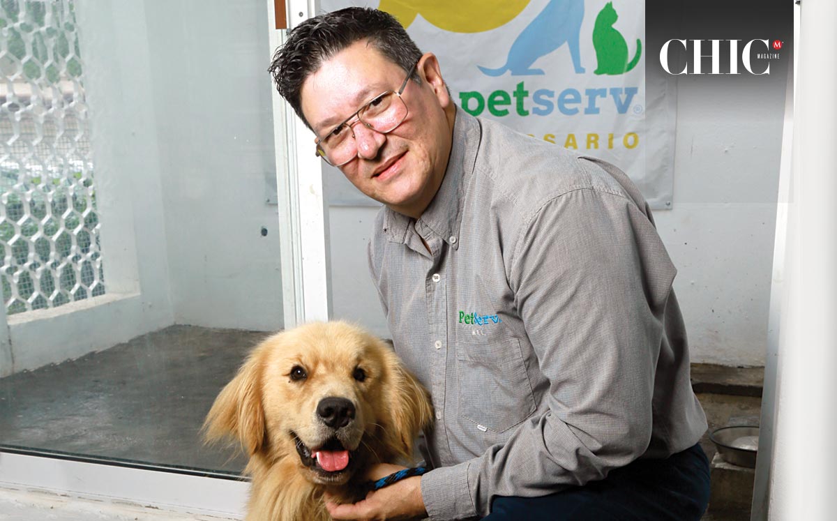 Manuel López les da a tus mascotas toda la atención que se merecen / Foto: Omar Valdez