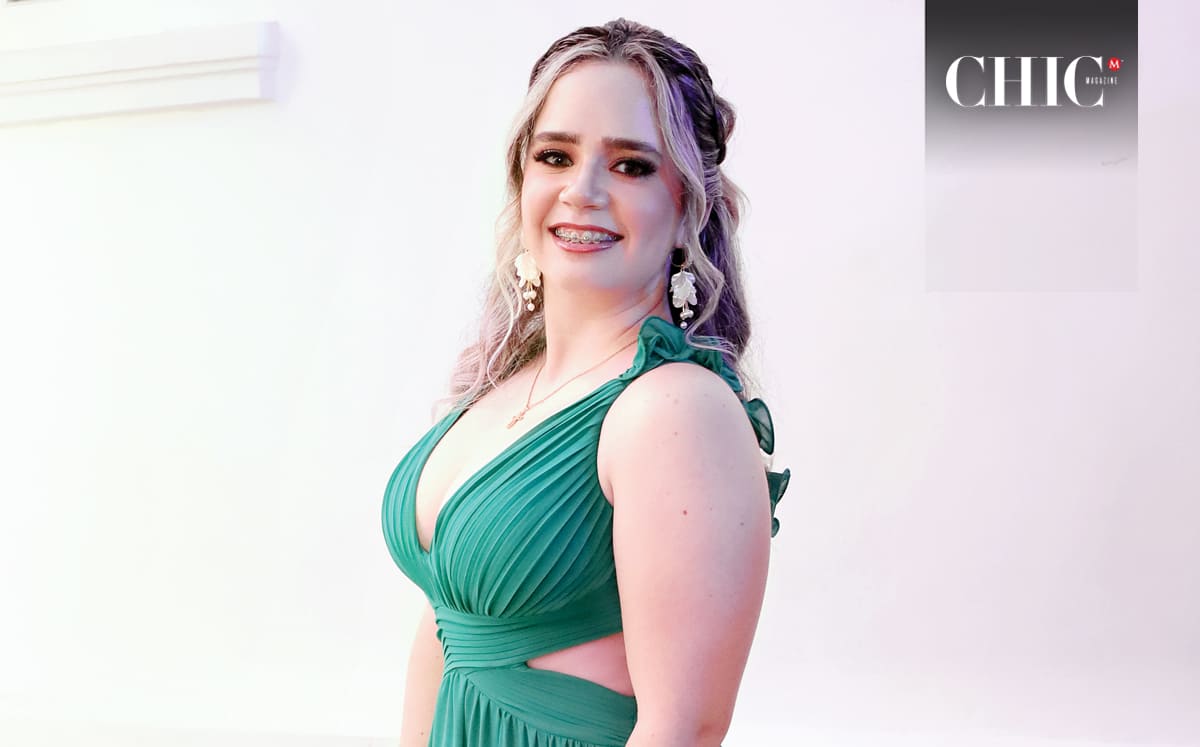Ana Paola Coll lució espectacular en su fiesta de graduación