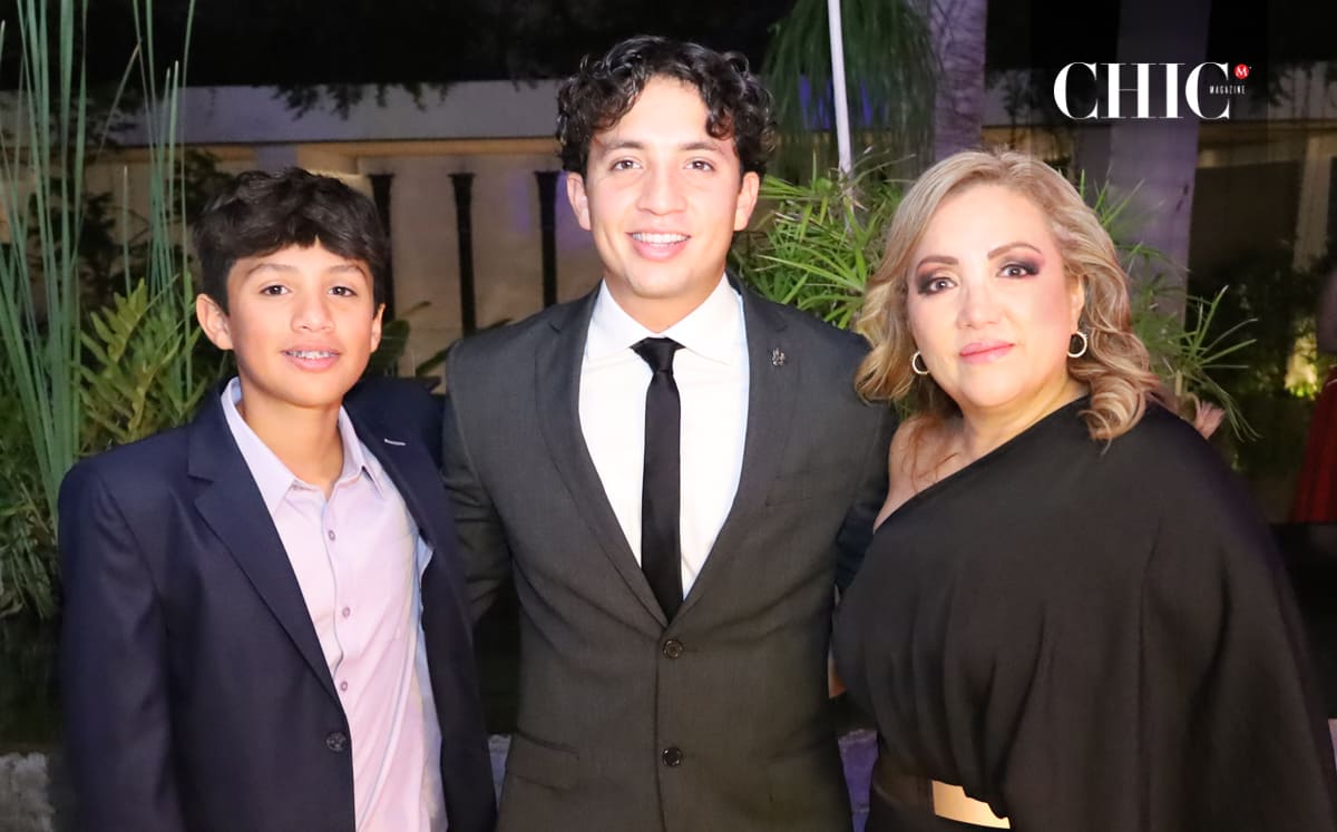 Chema Castellanos, Edgar Castellanos y Georgina Santana disfrutaron en familia tan importante celebración