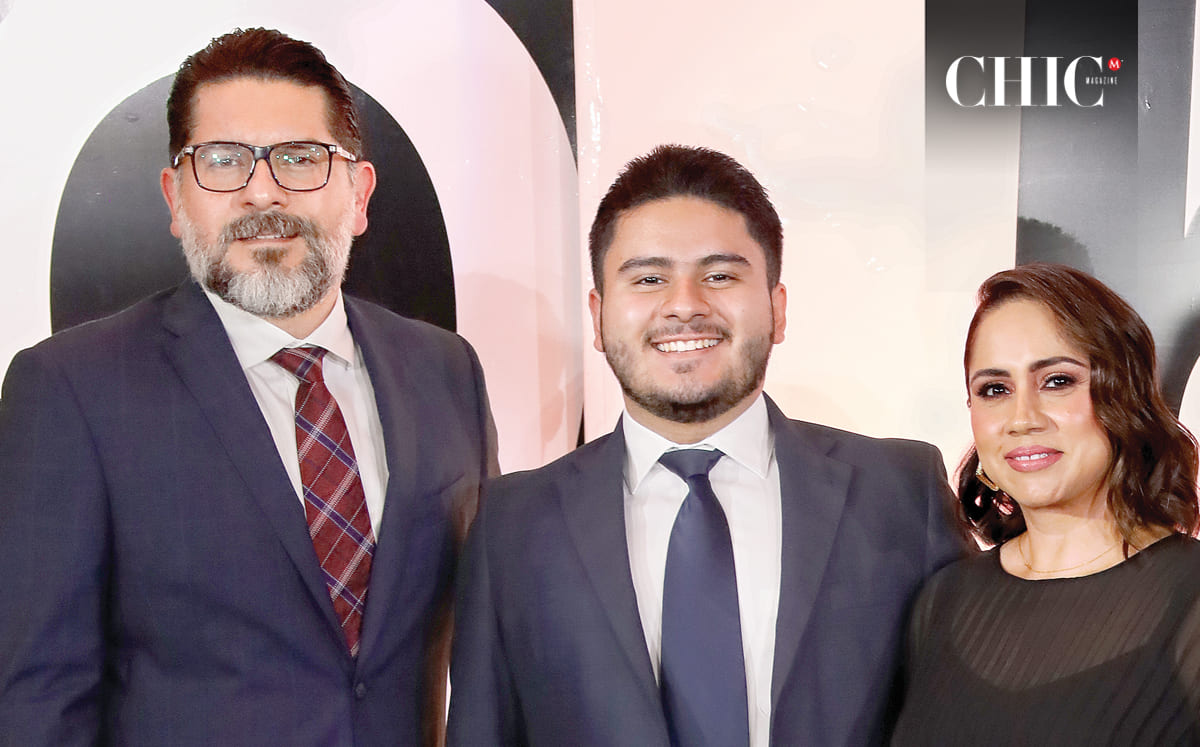 Héctor Rodríguez, David Rodríguez e Indira Peñaflor fueron parte del festejo