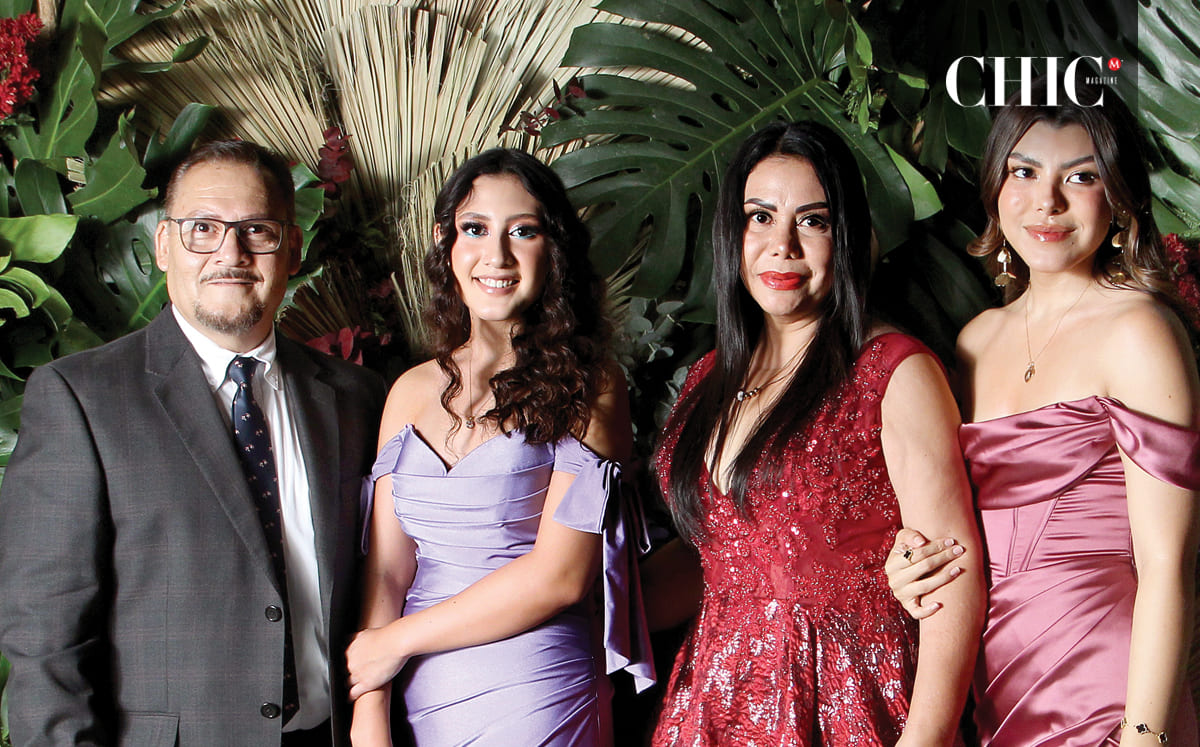 Israel García, Abril García, Azalea San Miguel y Sally San Miguel nos regalaron su mejor sonrisa