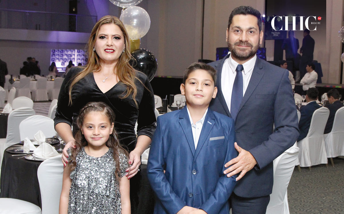 Mariana Septien, Antonio Galván, Fatima Galván y Jorge Galván posaron para nuestra lente