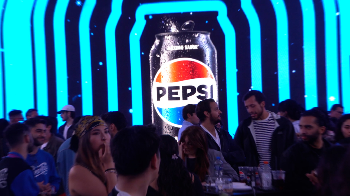Pepsi Black lanza campaña “Rompe el algoritmo” con Paloma Morphy