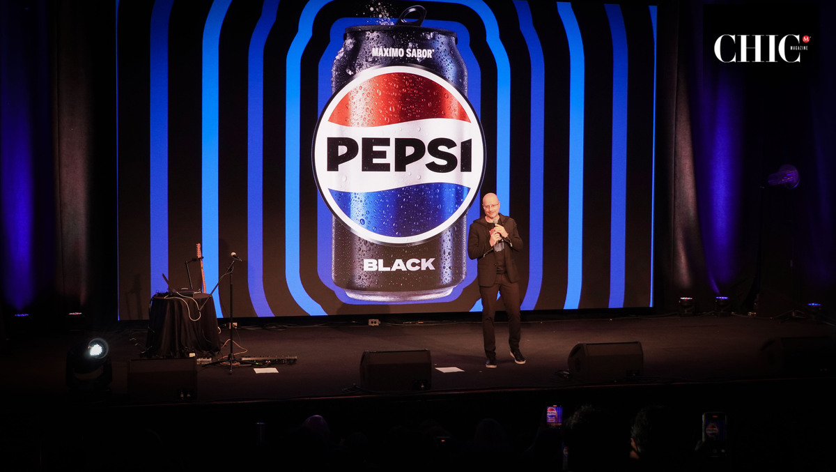Rainer Strauss presentó la nueva campaña de Pepsi Black: una invitación a romper el algoritmo. (Juan Carlos Fernández)
