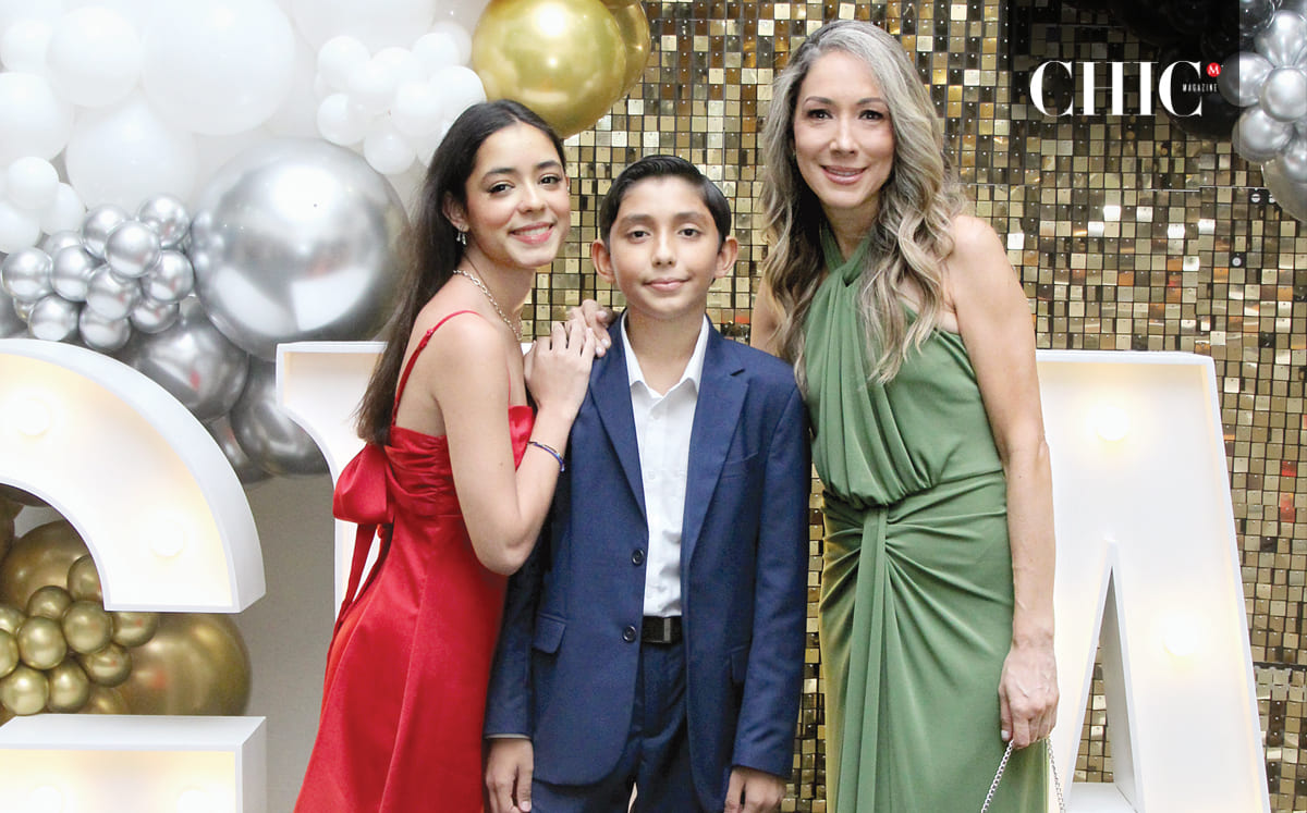 Renata Organista, Eugenio Organista y María Argelia Pérez celebraron el fin de esta etapa