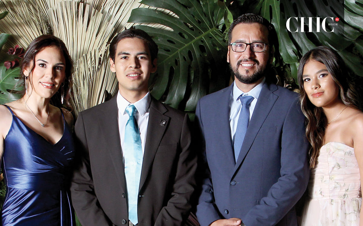 Vero De Urbina, Gabriel Urbina, Jorge Urbina y Karol Urbina