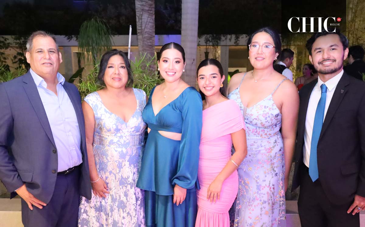 Miguel Padrón, Alma de Padrón, Gabriela Padrón, Jessica Zapata, Ana Sofía Padrón y Emilio Mejía