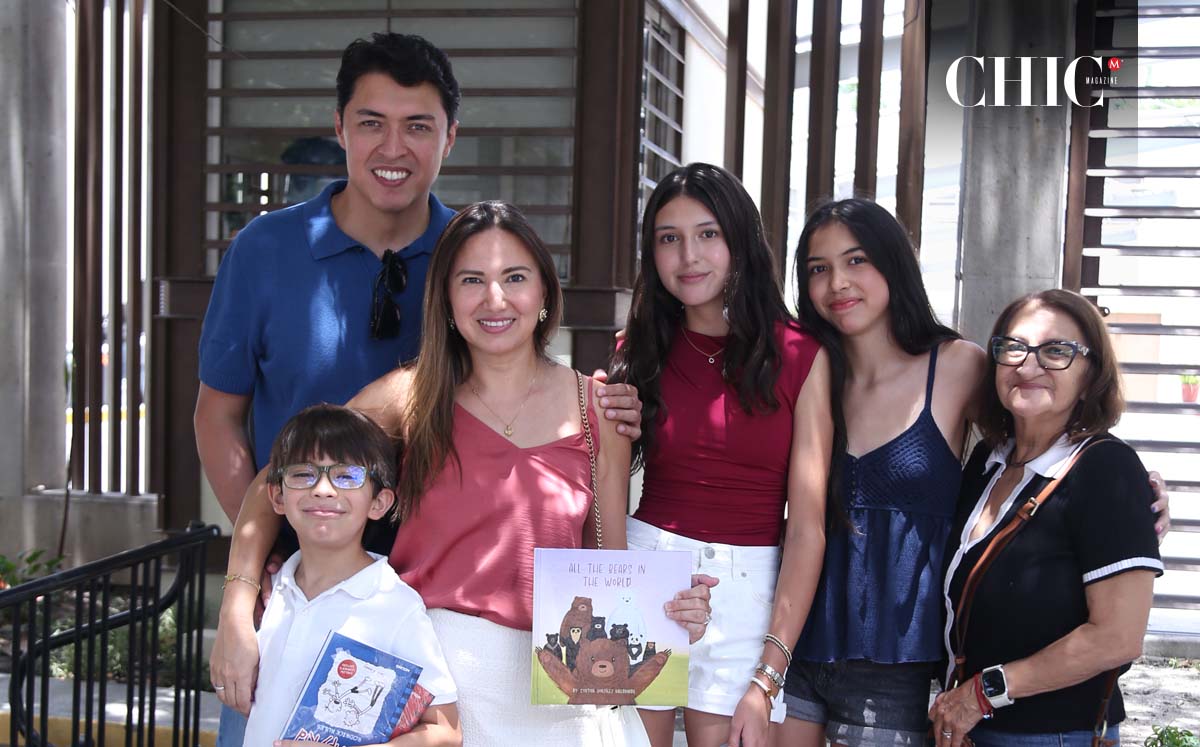 Fredy Castro, Cynthia González, José María Castro, Regina Castro, Fernanda Castro y Sandra Maldonado