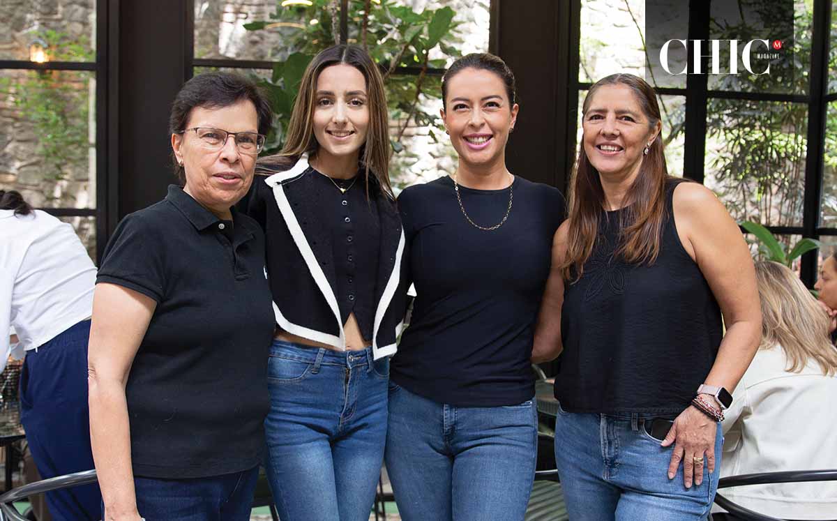 Maru Bustillos, Wendy Lezama, Fer Téllez y Lili Rivera