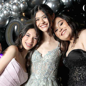 Graduadas celebraron su noche especial a lo grande