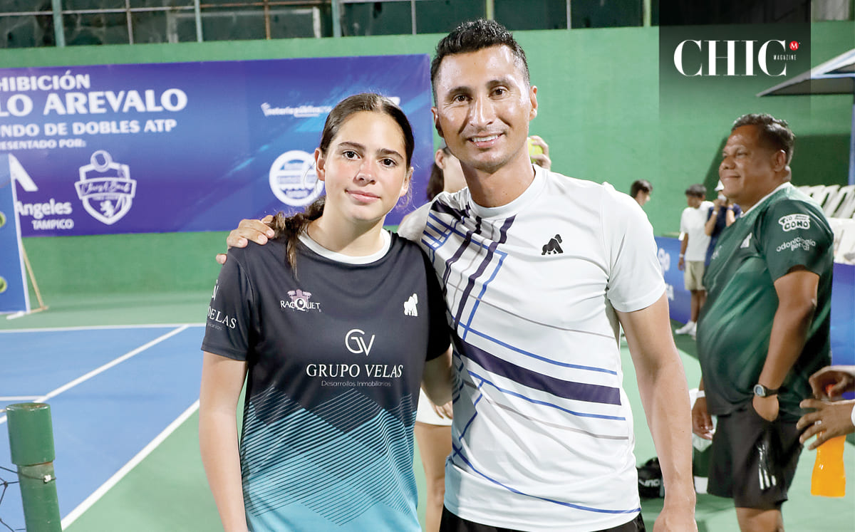 Camila Sáenz y Chris Díaz, fueron testigos del torneo de exhibición de tenis