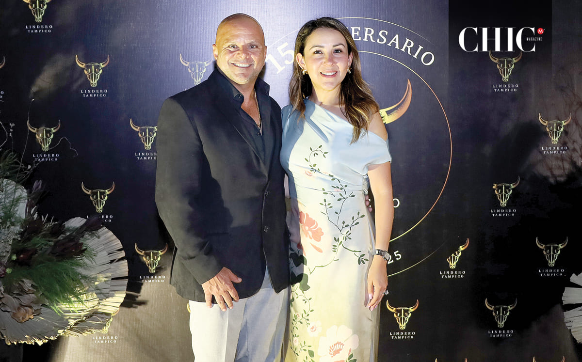 Fernando Manzur y Leticia De Manzur pudieron disfrutar del espectáculo de fuegos artificiales