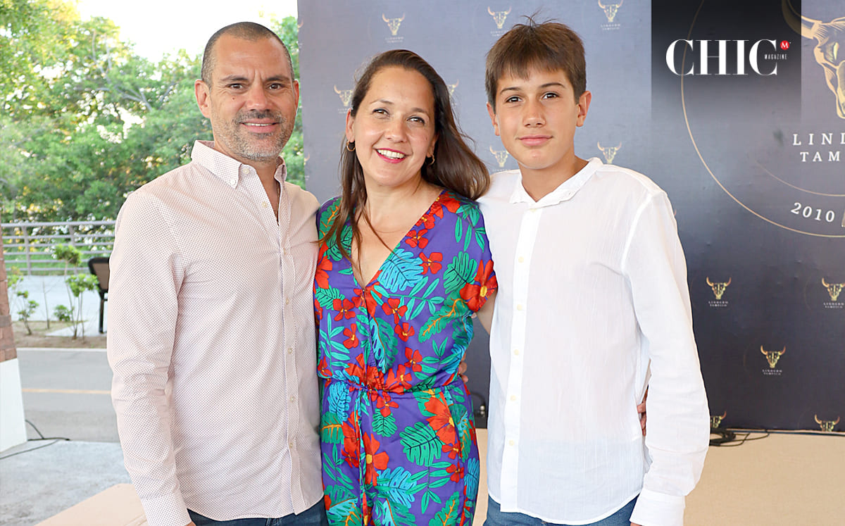 Gutberto Soto, Paola Figueiredo y Fidel Soto alegres de formar parte de este evento