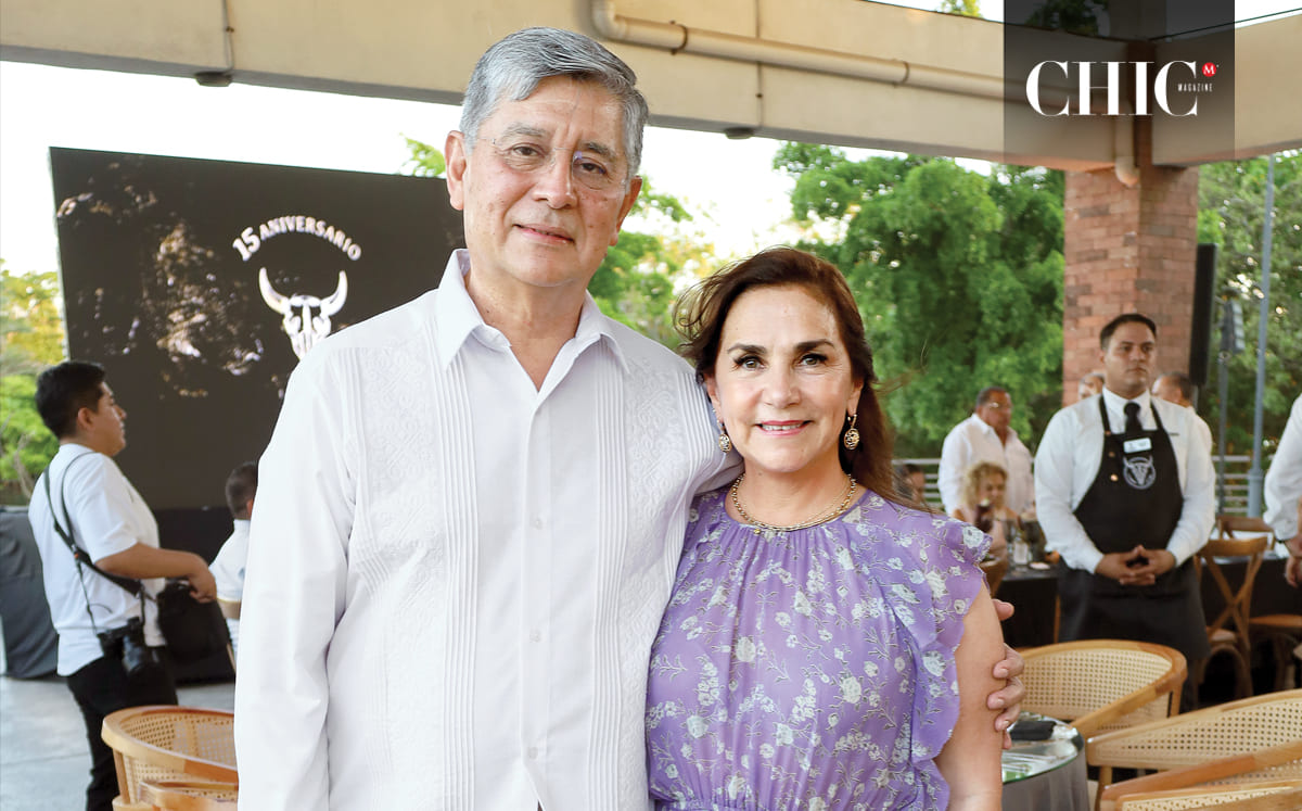 Juan Sergio Ramírez y Mercedes Arias pudieron disfrutar del espectáculo de fuegos artificiales