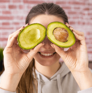 Cómo elegir el aguacate perfecto cada vez: la guía definitiva y tips clave (Foto: Freepik)