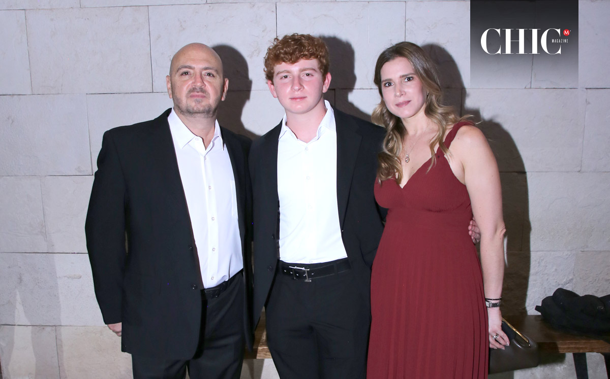 Moisés, Moy y Montse