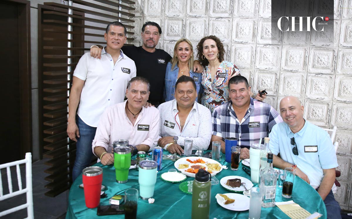 Pepe, Roger, Moni, Claudia, Mauricio, Donaldo, Miguel y Fidel