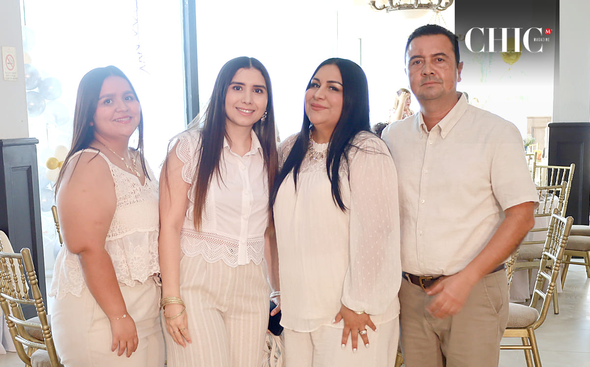 Marlene Barrios, Jessica Barrios, Gloria De Barrios y Enrique Barrios