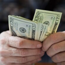 Una fianza de miles de dólares; ¿quién la pagará para visitar Estados Unidos? (Getty Images)