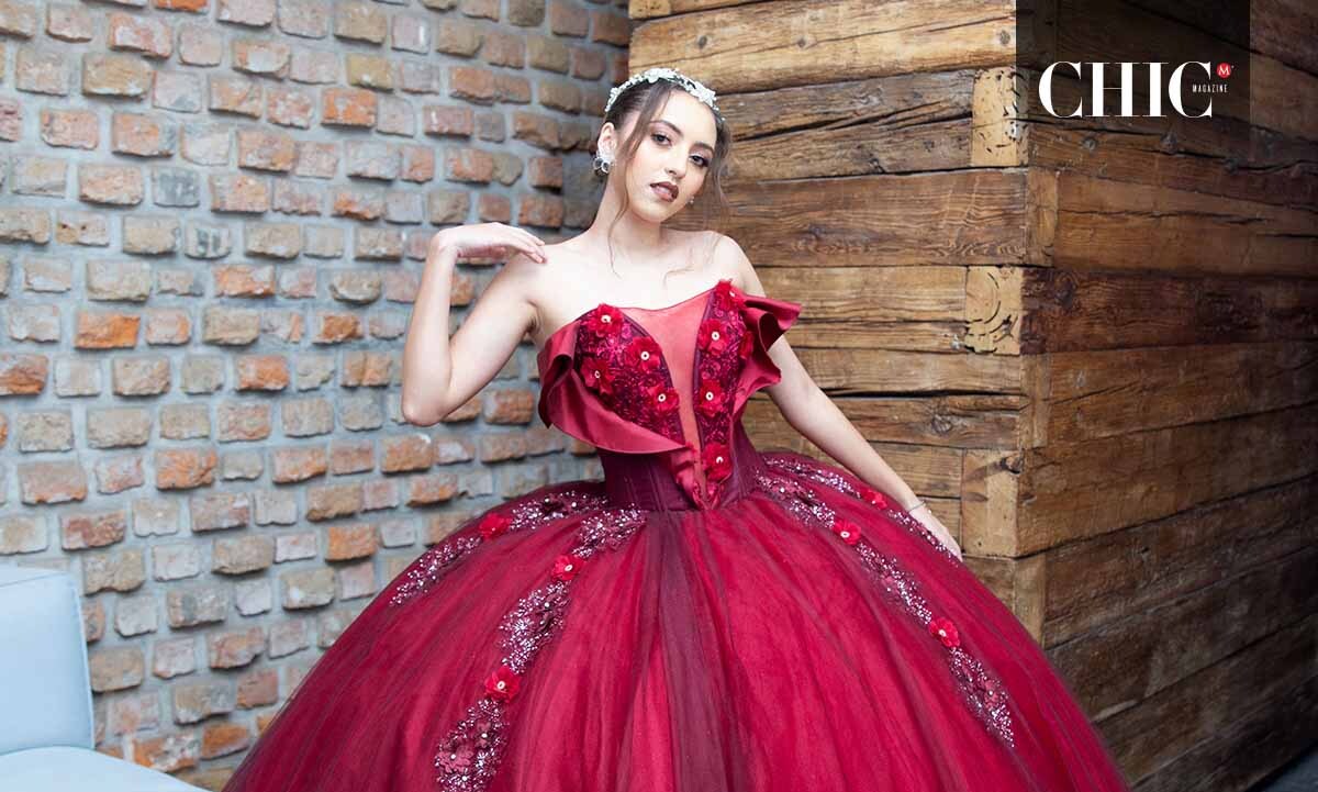 Las egresadas participaron en una pasarela de vestidos de quince años en colaboración con Expo 15’s