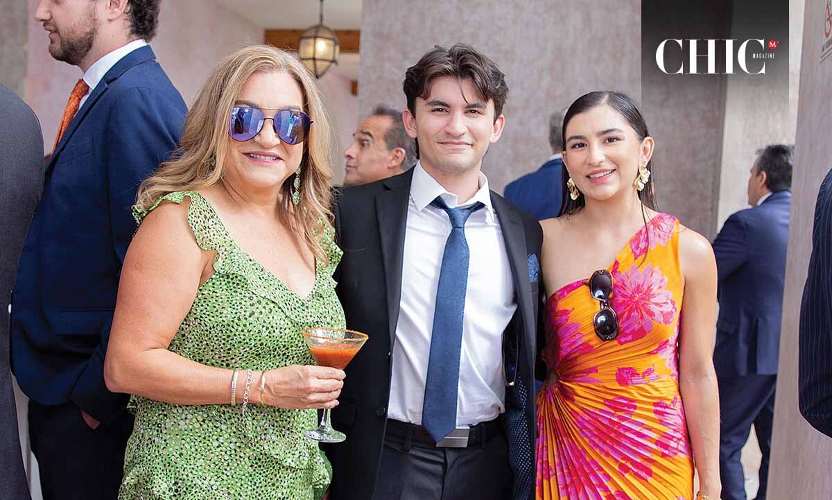 Rossana Valera, Daniel Llanes y Diana Llanes