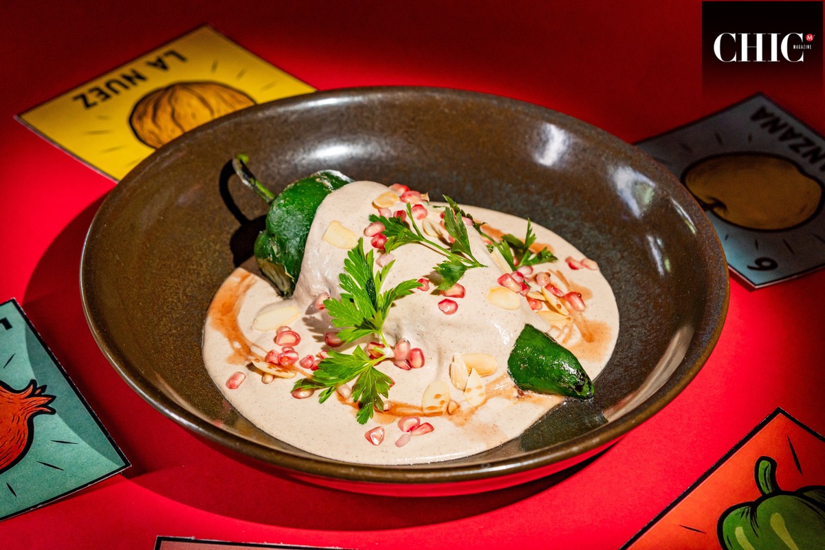 El chile en nogada de Porfirio’s, un clásico con un toque de elegancia y detalle. (Cortesía)