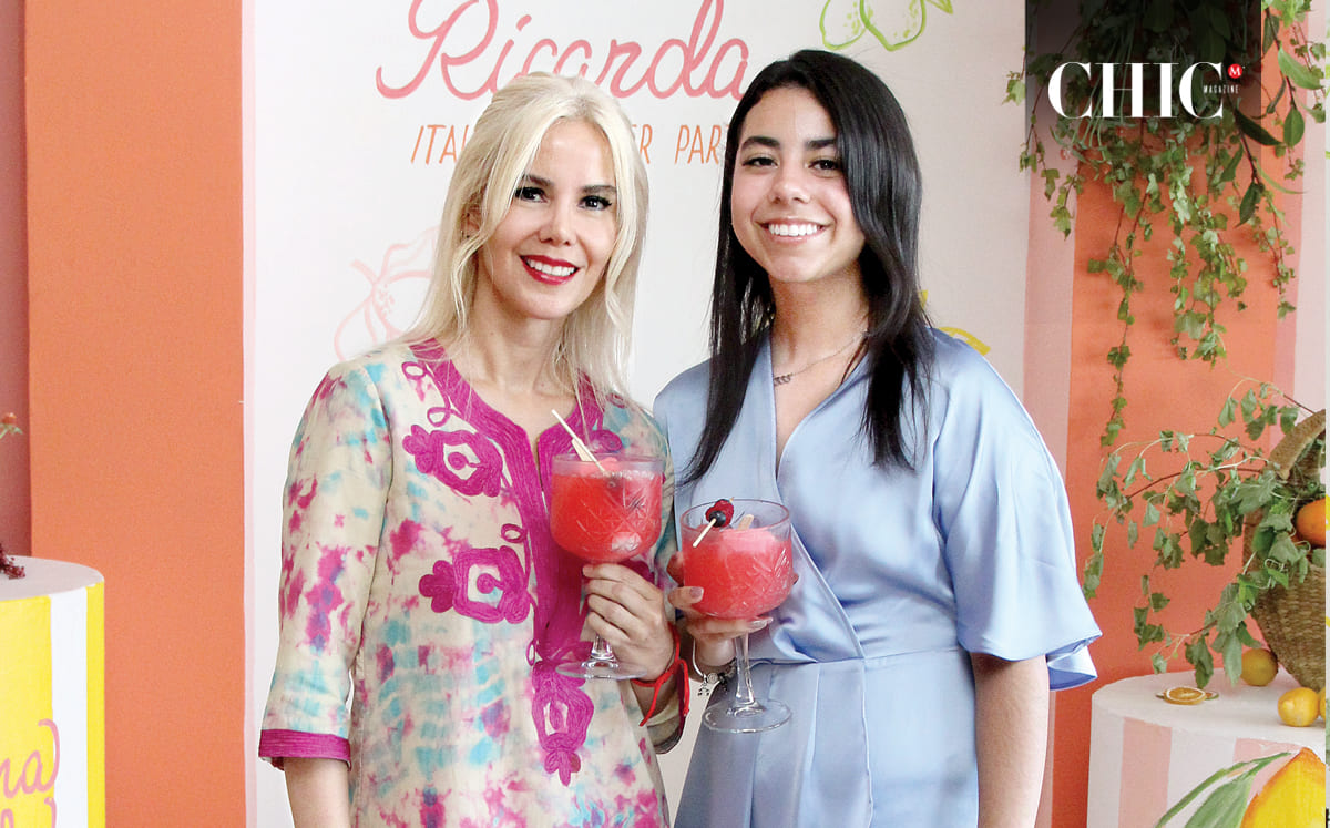 Geraldy López y Alexandra Oviedo disfrutaron de los drinks