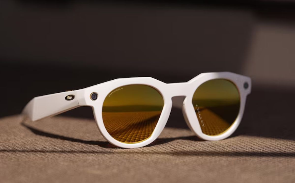 Conoce los detalles del wearable que redefine el entrenamiento al aire libre, las gafas Meta Oakley HSTS (Oakley)