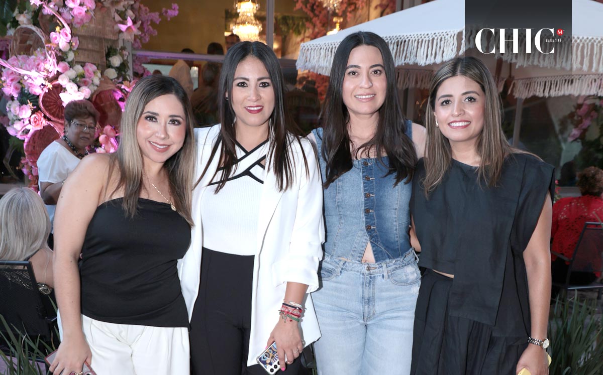 Alina Flores, Mariana Fuentes, Erika Díaz y Karem Botello