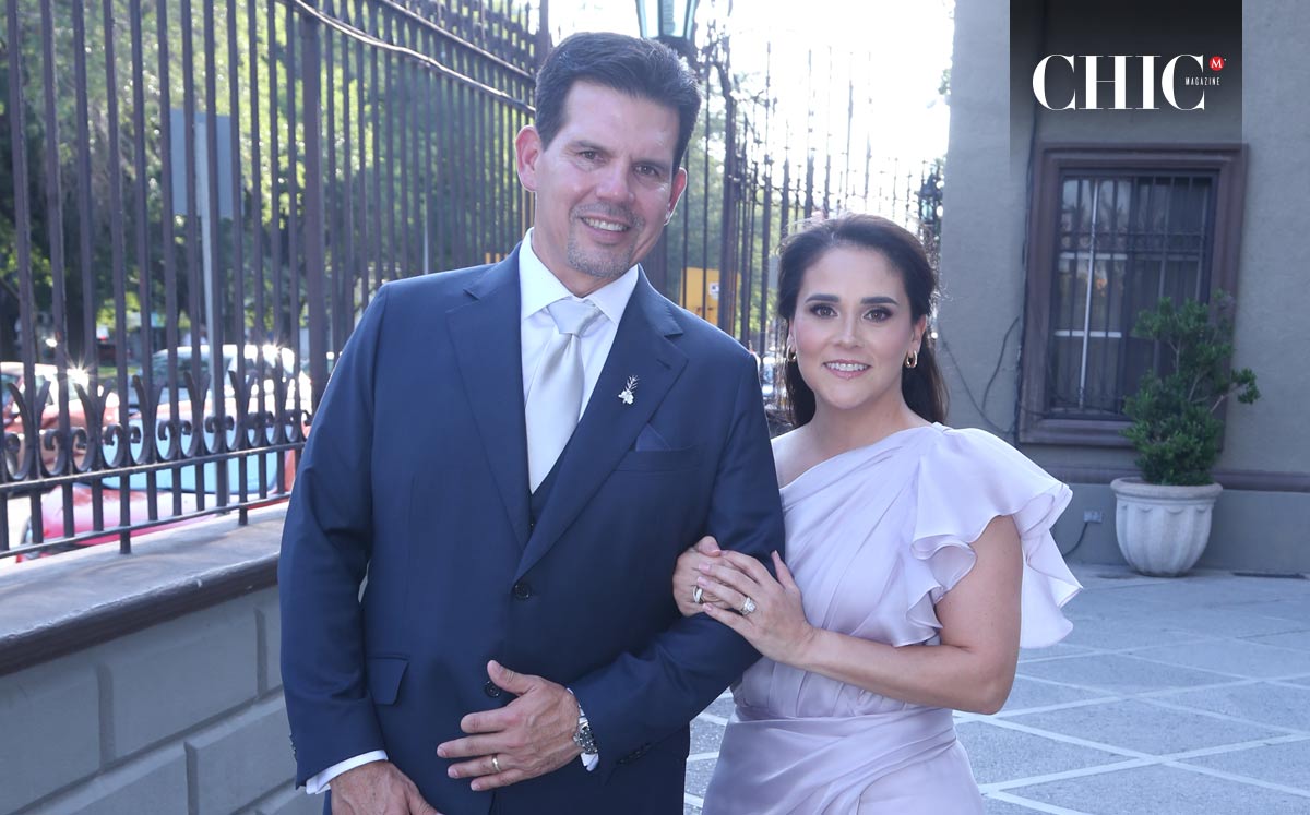 Papás de la novia. Argelio Muñoz e Irma de Muñoz