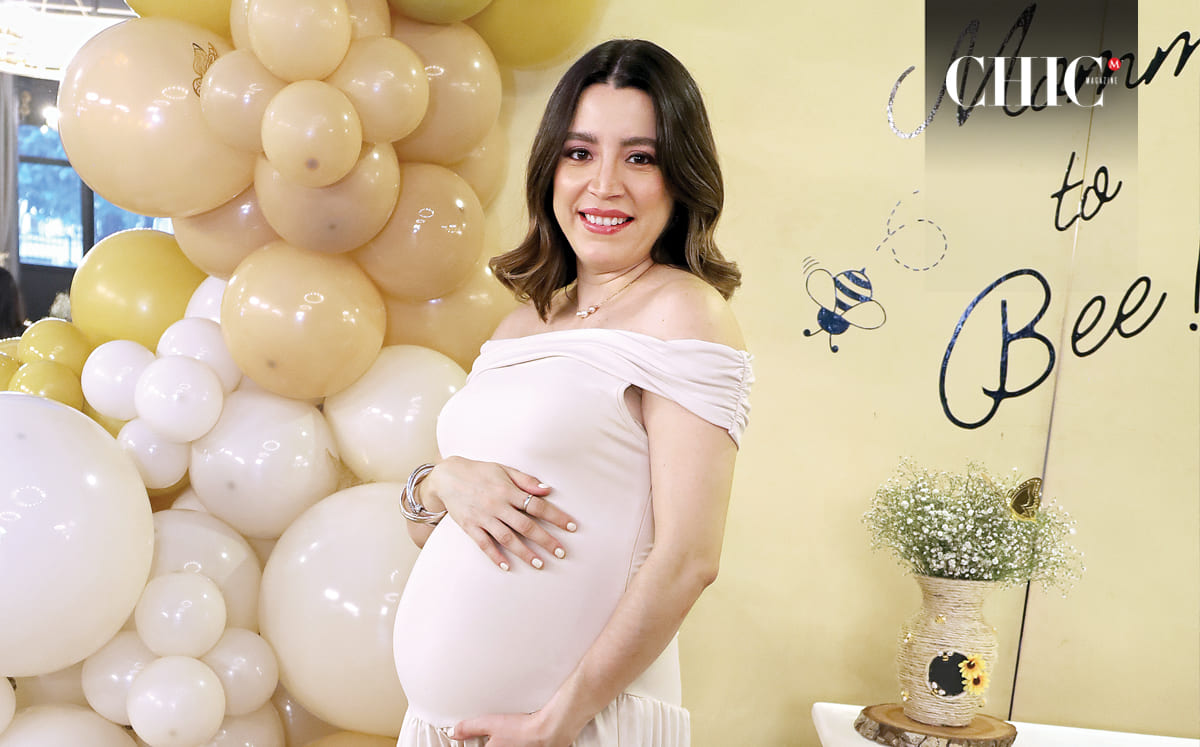 Karely Castillo celebró en el salón Amaia con sus amigas más cercanas la llegada de su bebé
