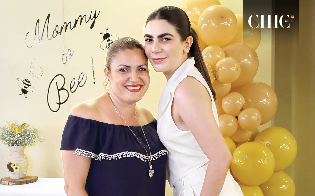 Lucía De La Garza y Ana Cristina Ramírez llegaron puntuales a la cita
