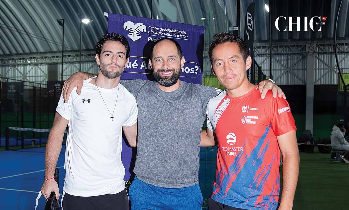 Alfredo Gómez, Israel Macías y Fernando Córdova
