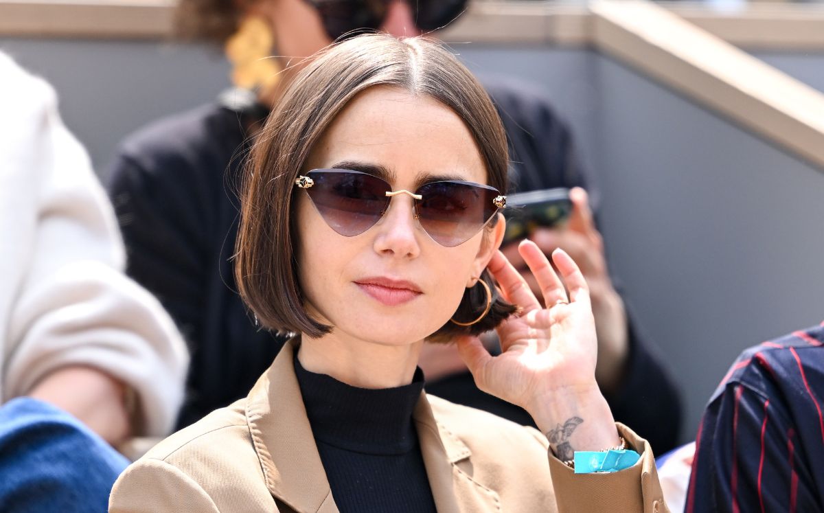 Lily Collins y Ashley Park reaparecen juntas en Venecia y dan detalles de la temporada 5 de  “Emily in Paris” (Getty Images)