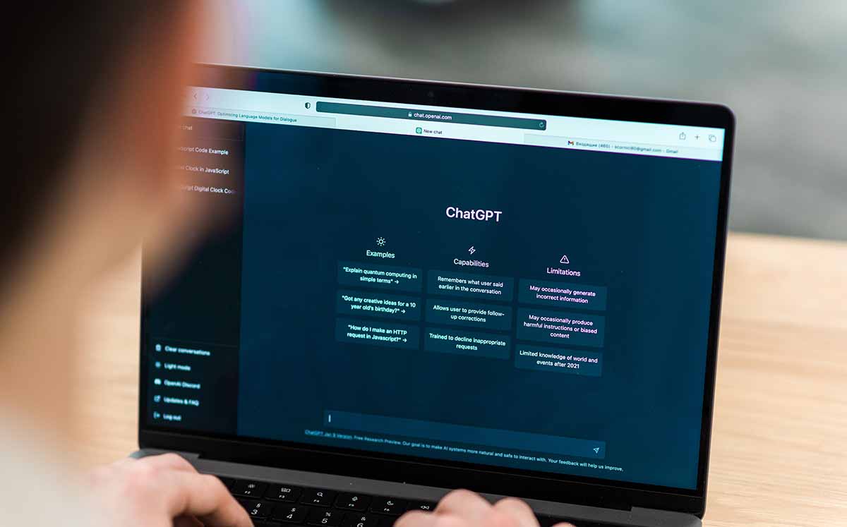 Una reciente polémica ha encendido las alarmas sobre la privacidad en ChatGPT. (Foto: Pexels)