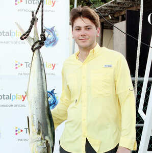 Rodrigo Kuri presente en el Torneo de Pesca del Club de Yates Tampico