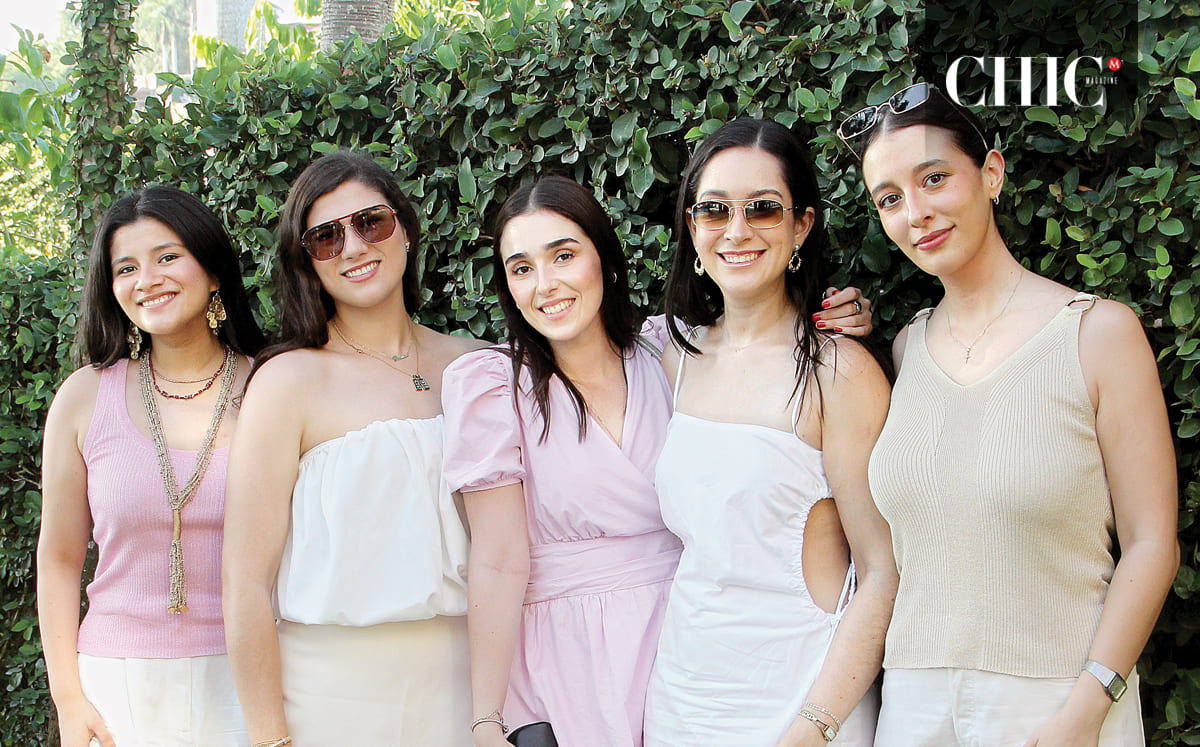 Geraldine Saldierna, Rebeca Del Sol, Brenda Paulina Rivera, Giancarla Juarez y Alejandra Navarro