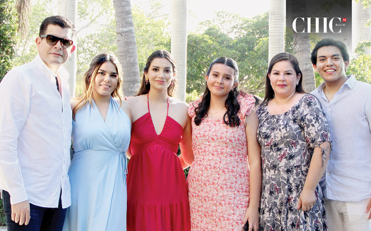 Lino Romo, Ana Laura Romo, Ana Elena Romo, Ana Fernanda Romo, Ana Laura Aguilar y Lino Eduardo Romo