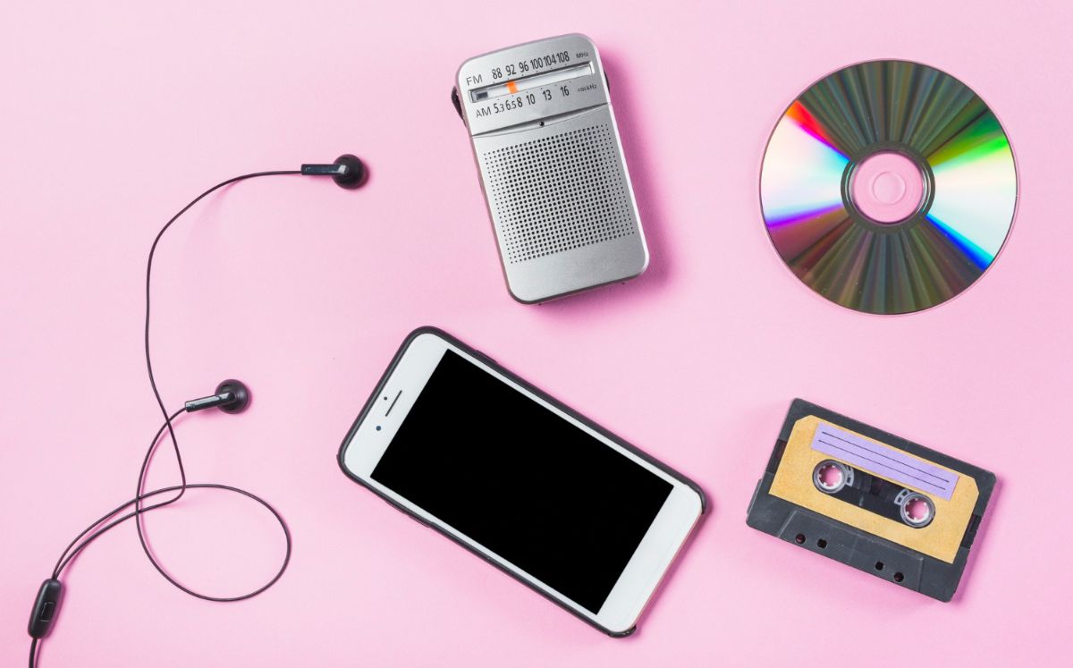 ¿Por qué los 90 siguen marcando tendencia? (Foto: Freepik)