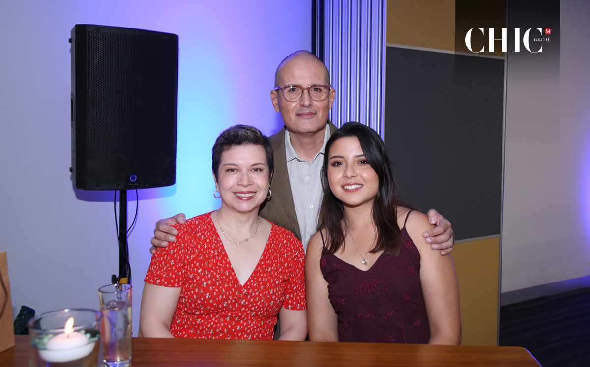 Héctor, Gaby y Natalia Núñez