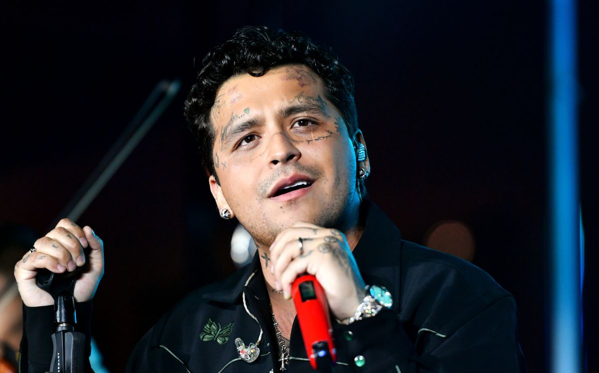 Nodal volvió a cantar el mismo tema para tres de sus parejas más importantes (Getty Images