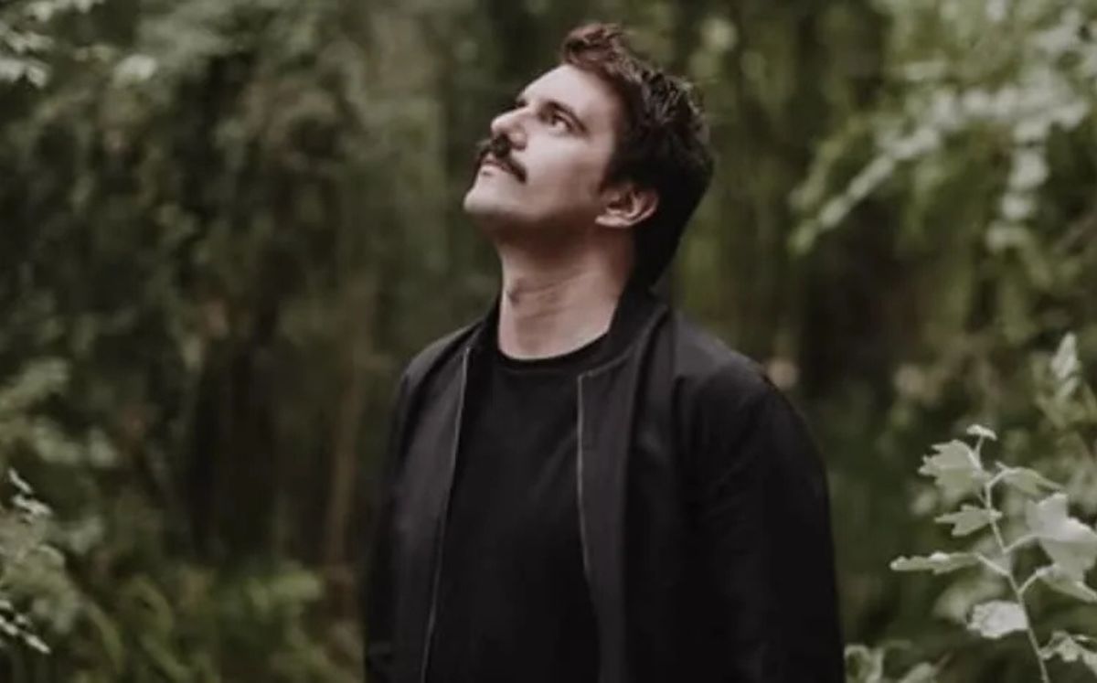 Joan Solé en "Dos tumbas" de Netflix (Netflix)
