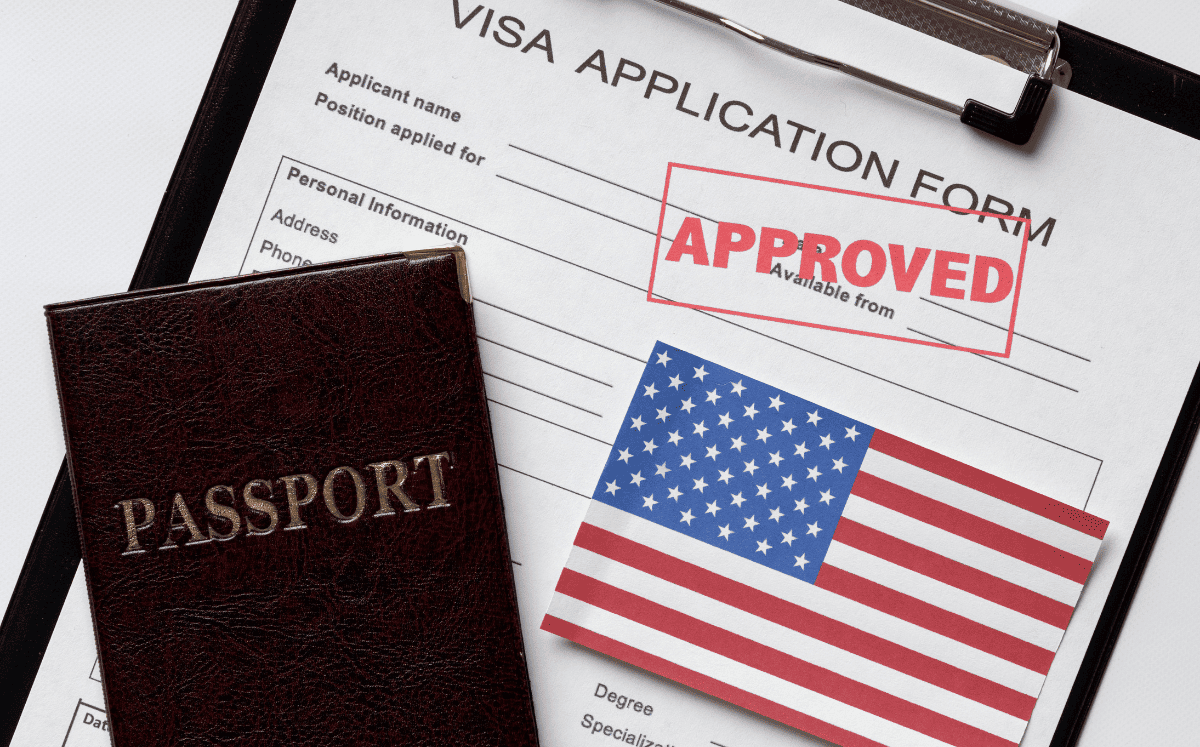 Cambios en la visa americana: mexicanos podrían ver reducida su estancia en los Estados Unidos (Foto: Freepik)