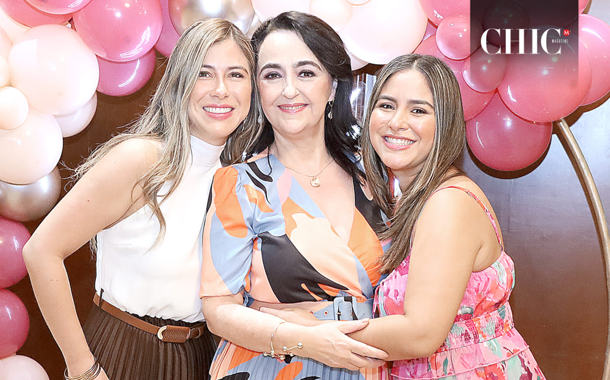 Melissa Zapien, Mónica López y Mónica Zapien